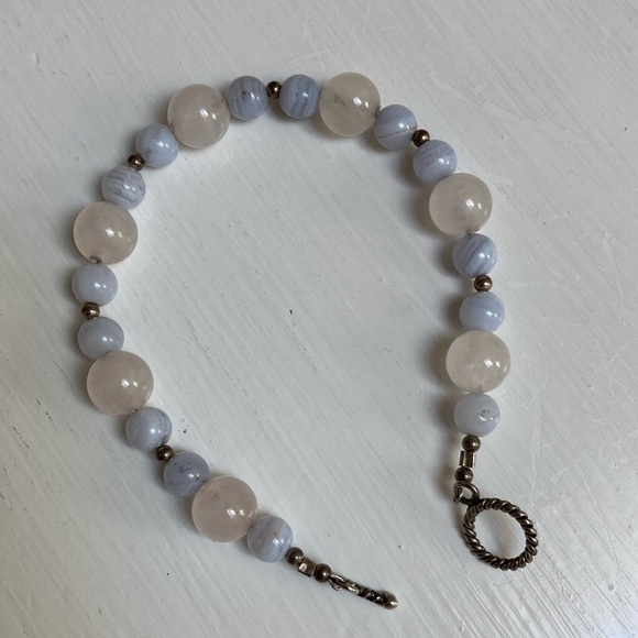 Multi color Marble like beads, with metal hook clasp - Picture 2 of 7